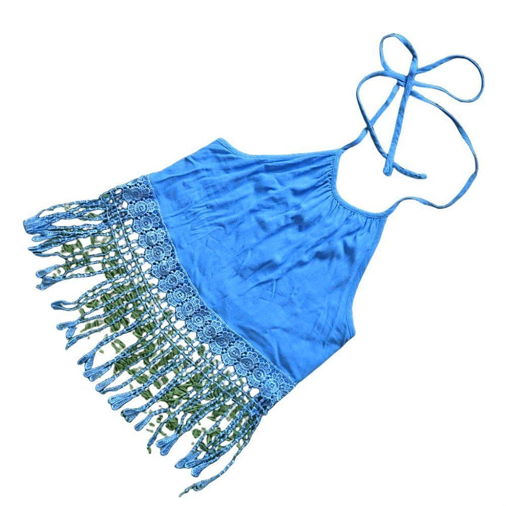 Adorable Y2k Macrame Hem Hater Crop Top - M